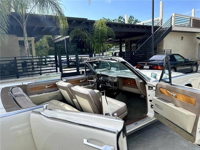 1963 Lincoln Continental 4th Gen - Image 13 of 21