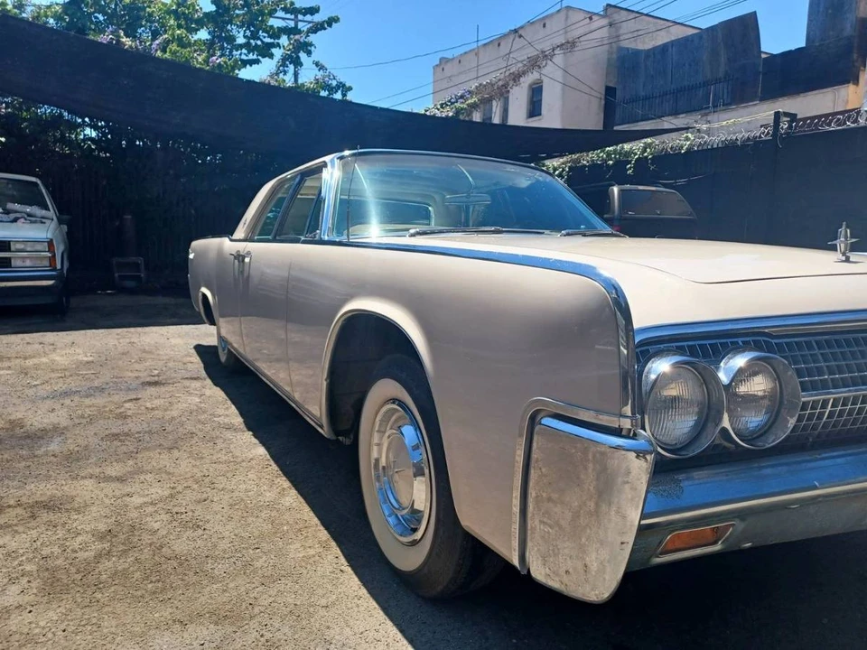 1963 Lincoln Continental 4th Gen - Image 7 of 24