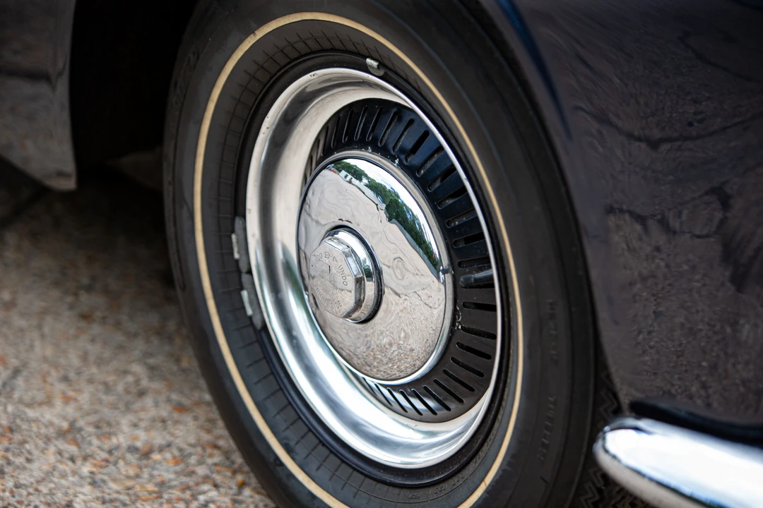 1963 Lagonda - Image 13 of 31