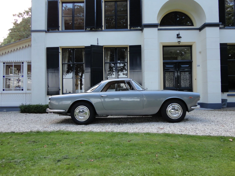 1963 Lancia Flaminia - Image 2 of 17