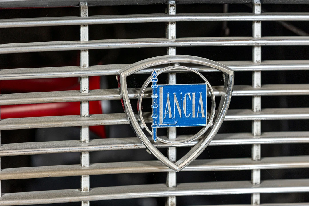 1963 Lancia Flaminia - Image 10 of 31