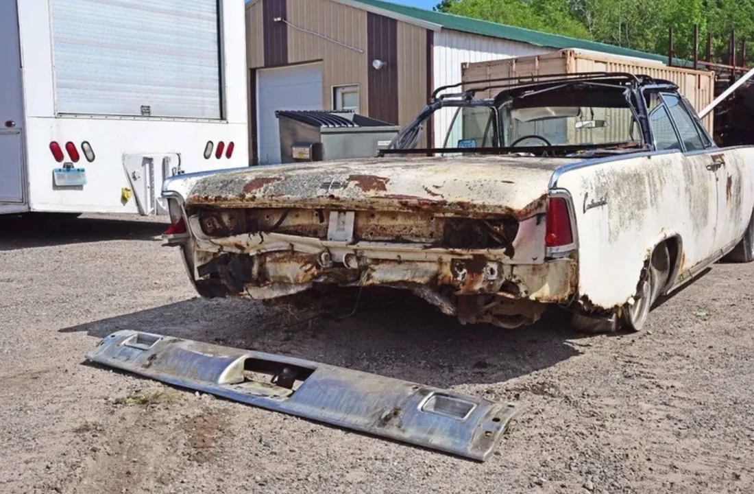 1963 Lincoln Continental 4th Gen - Image 12 of 16