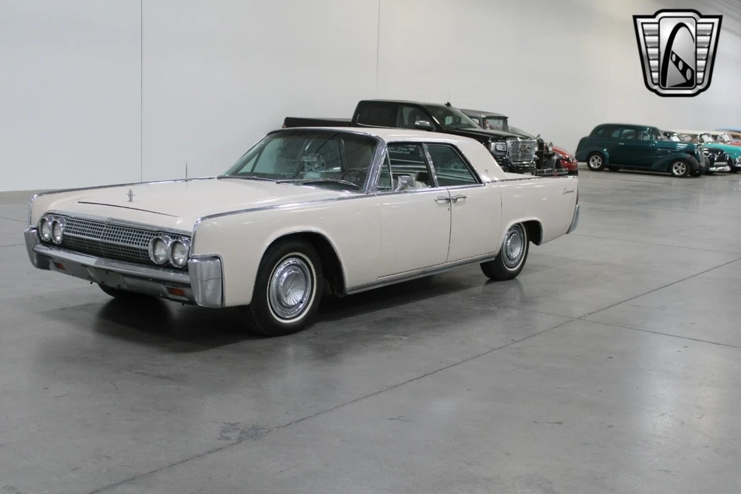 1963 Lincoln Continental 4th Gen - Image 3 of 12