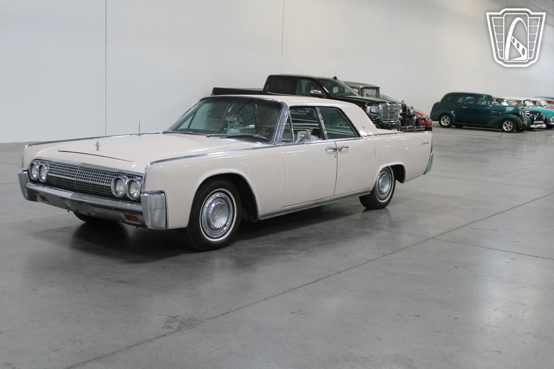 1963 Lincoln Continental 4th Gen - Image 3 of 12