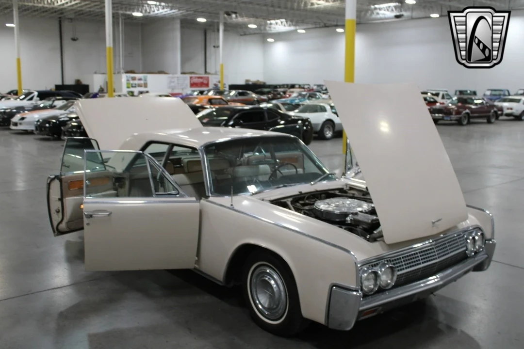 1963 Lincoln Continental 4th Gen - Image 12 of 12