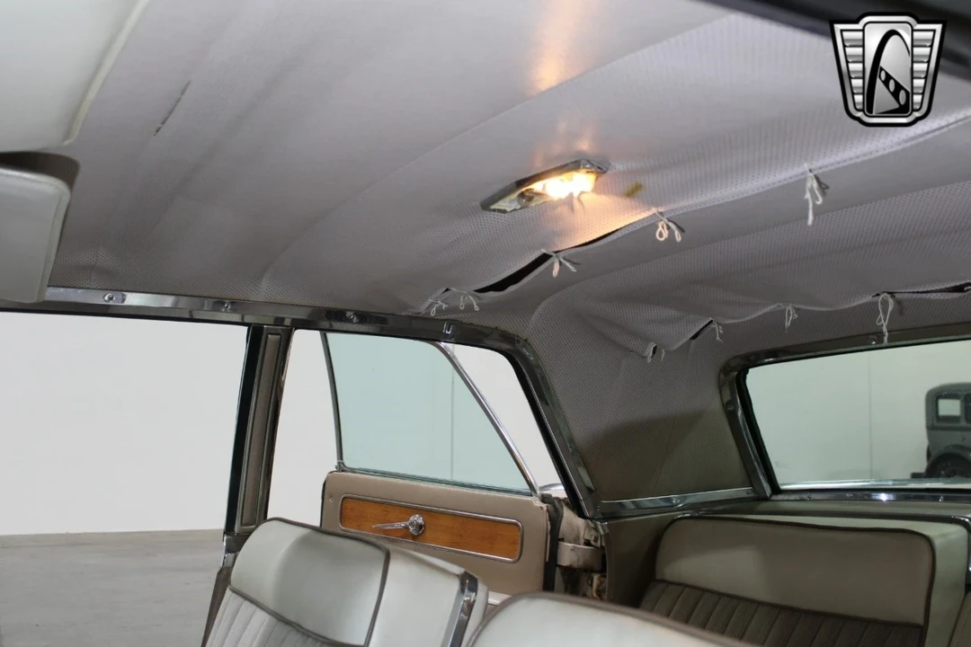 1963 Lincoln Continental 4th Gen - Image 20 of 21