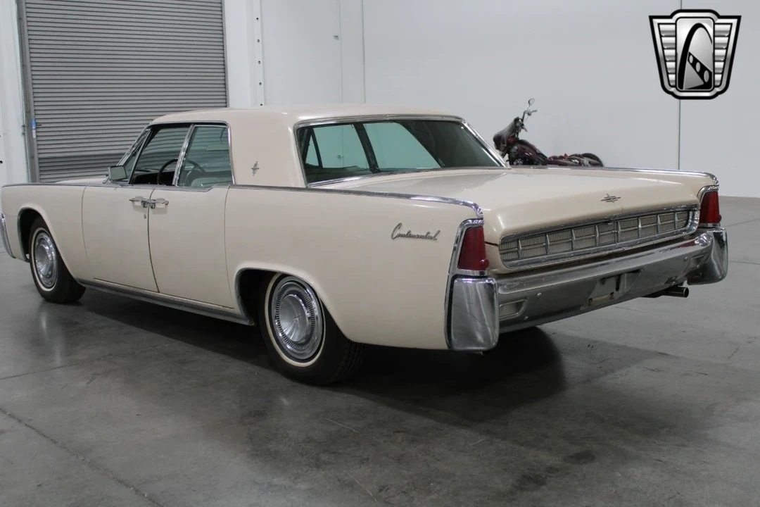 1963 Lincoln Continental 4th Gen - Image 7 of 12