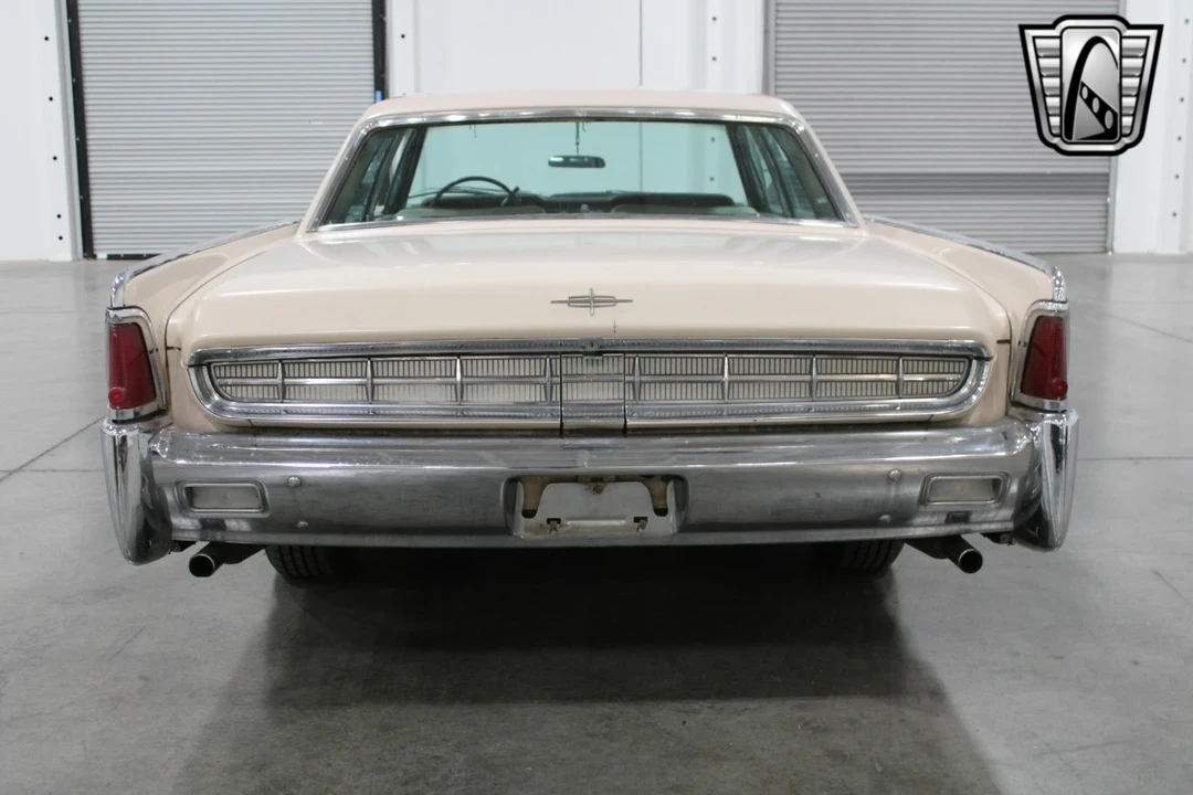 1963 Lincoln Continental 4th Gen - Image 8 of 12