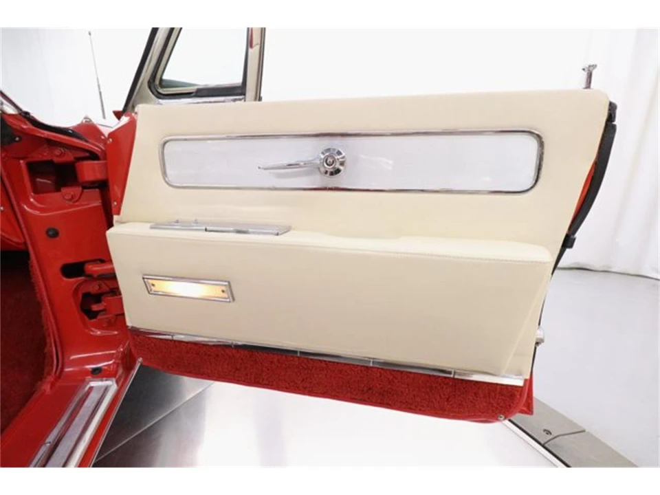 1963 Lincoln Continental 4th Gen - Image 29 of 31