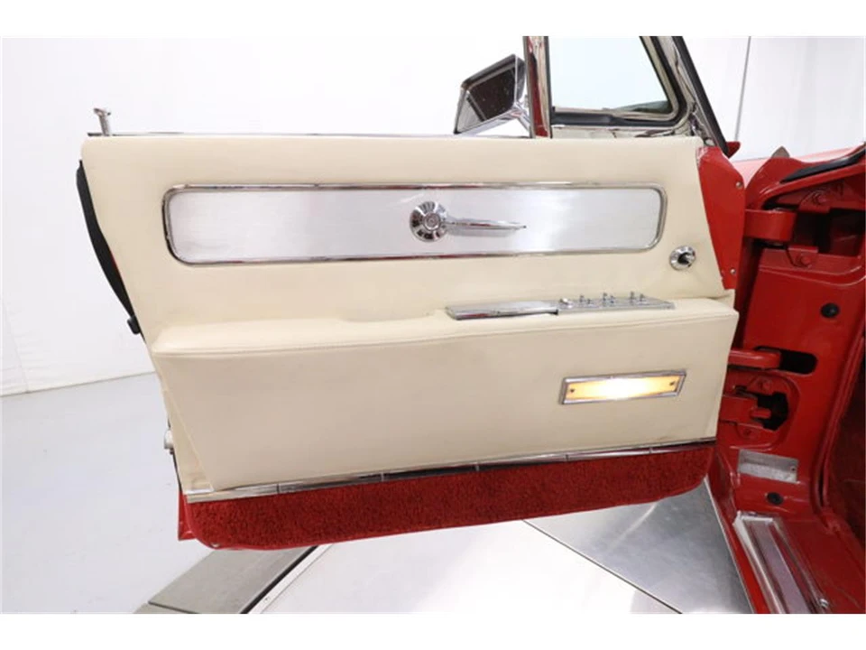 1963 Lincoln Continental 4th Gen - Image 26 of 31