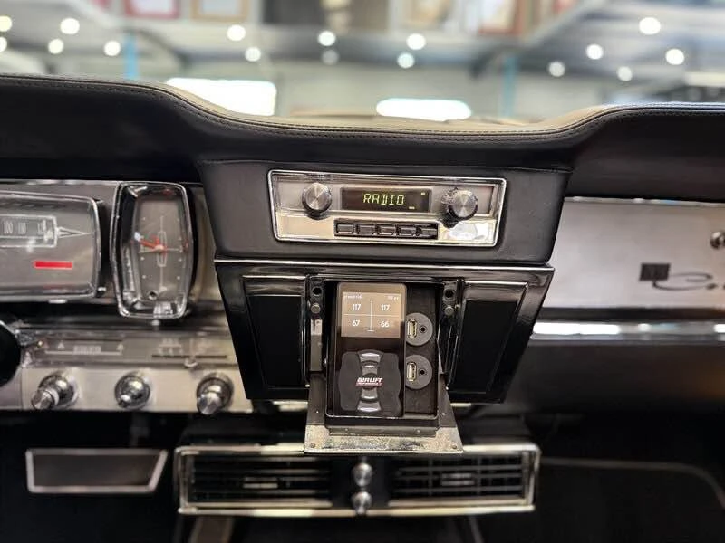 1963 Lincoln Continental 4th Gen - Image 15 of 18