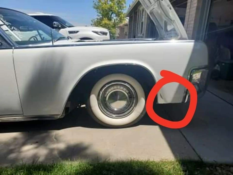 1963 Lincoln Continental 4th Gen - Image 9 of 25