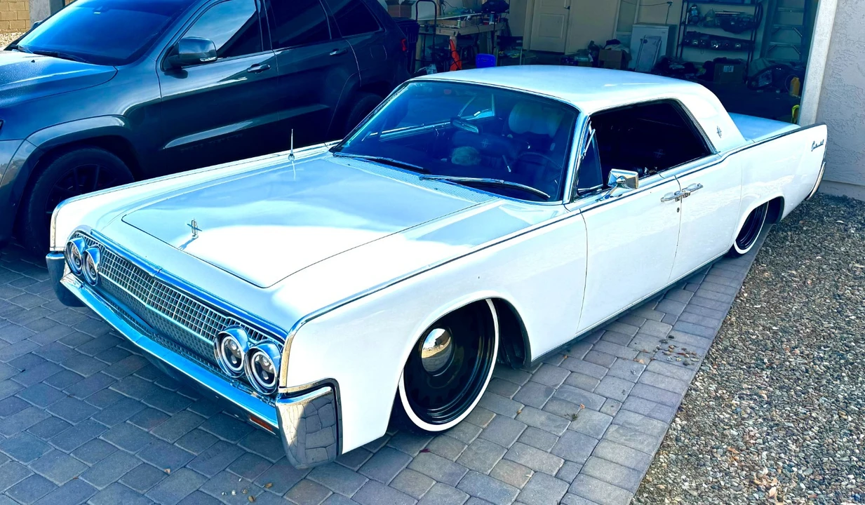 1963 Lincoln Continental 4th Gen - Image 4 of 25