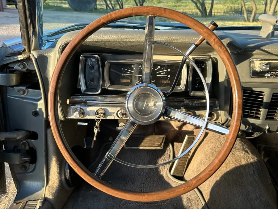 1963 Lincoln Continental 4th Gen - Image 16 of 25