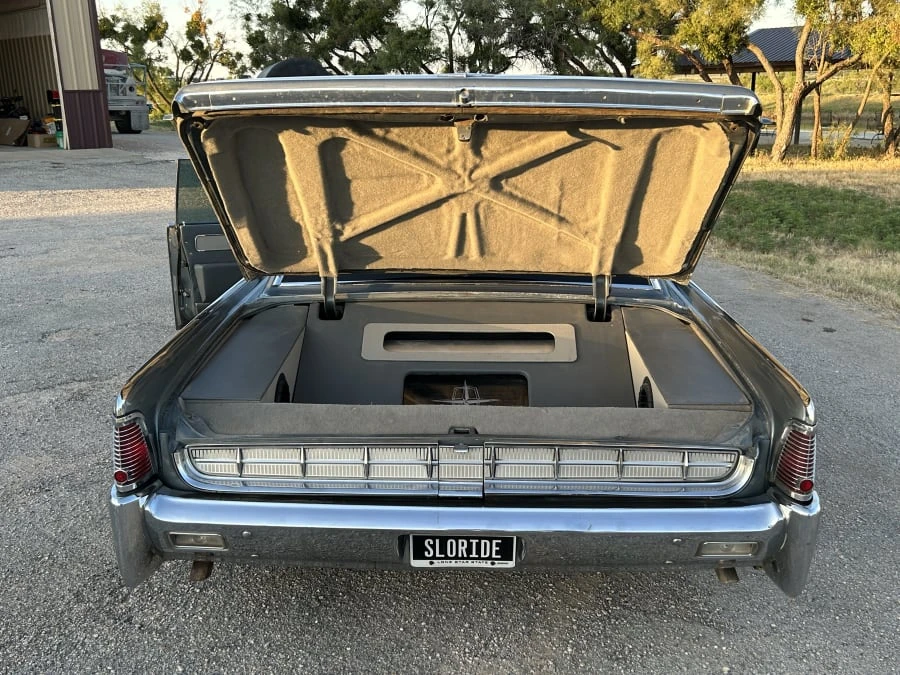 1963 Lincoln Continental 4th Gen - Image 25 of 25