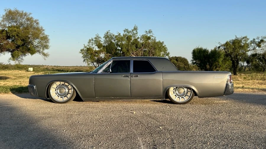 1963 Lincoln Continental 4th Gen - Image 2 of 25