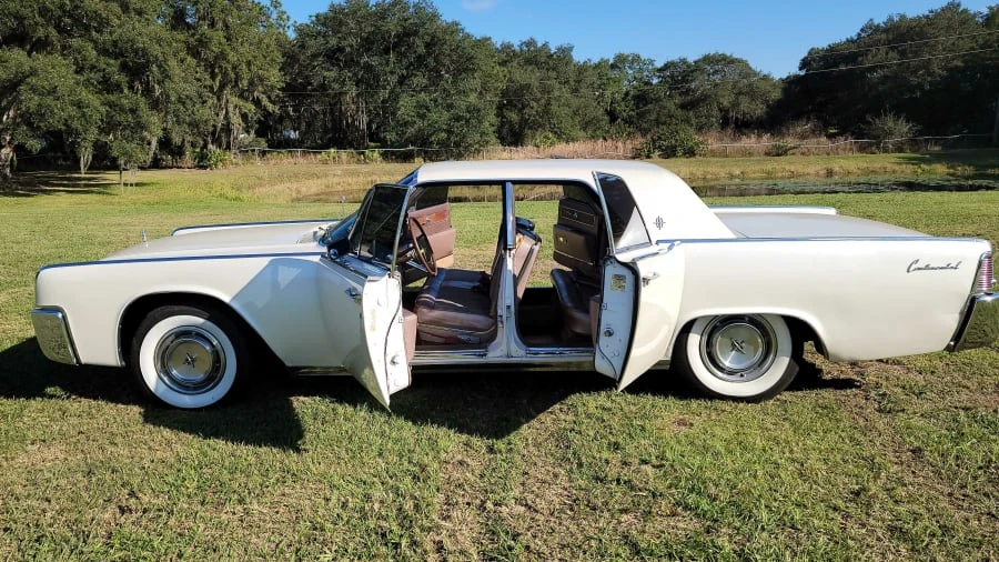 1963 Lincoln Continental 4th Gen - Image 3 of 12