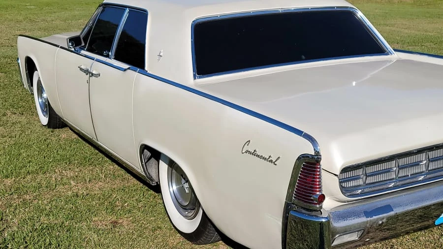 1963 Lincoln Continental 4th Gen - Image 9 of 12