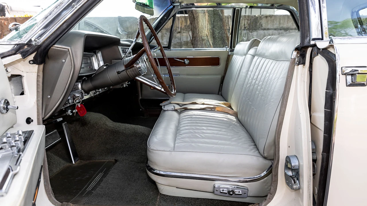 1963 Lincoln Continental 4th Gen - Image 3 of 31