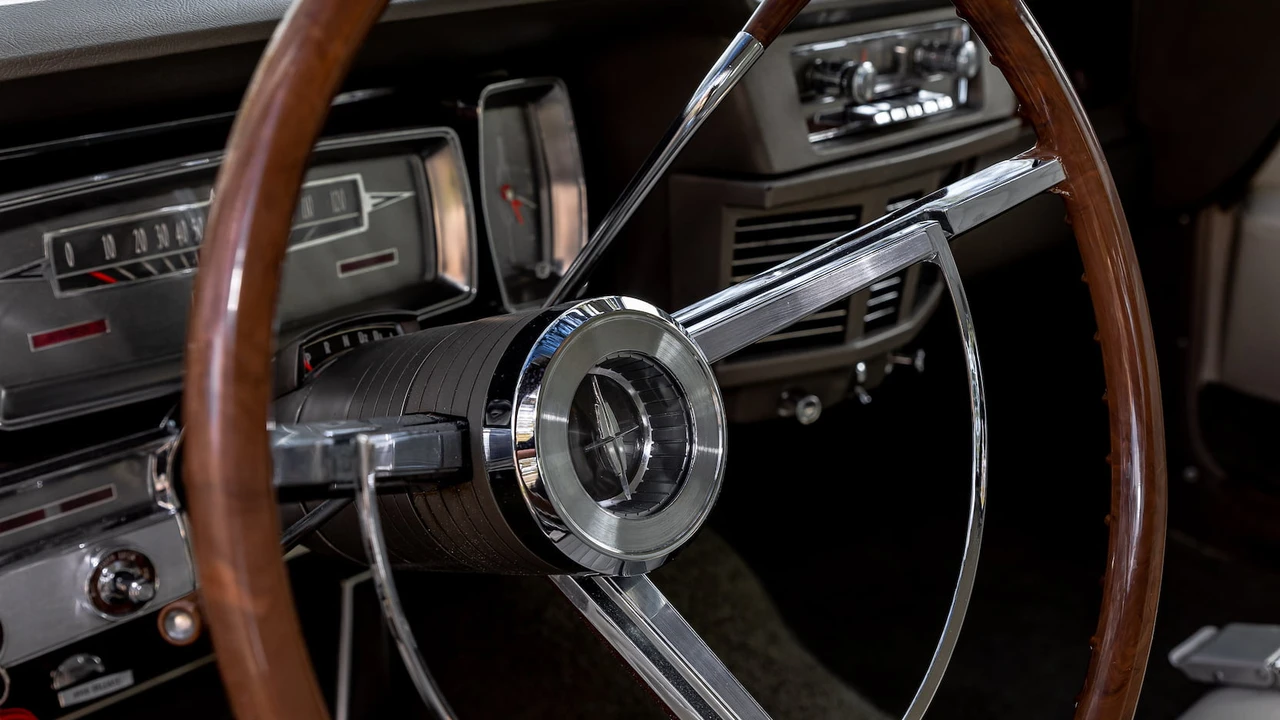 1963 Lincoln Continental 4th Gen - Image 5 of 31