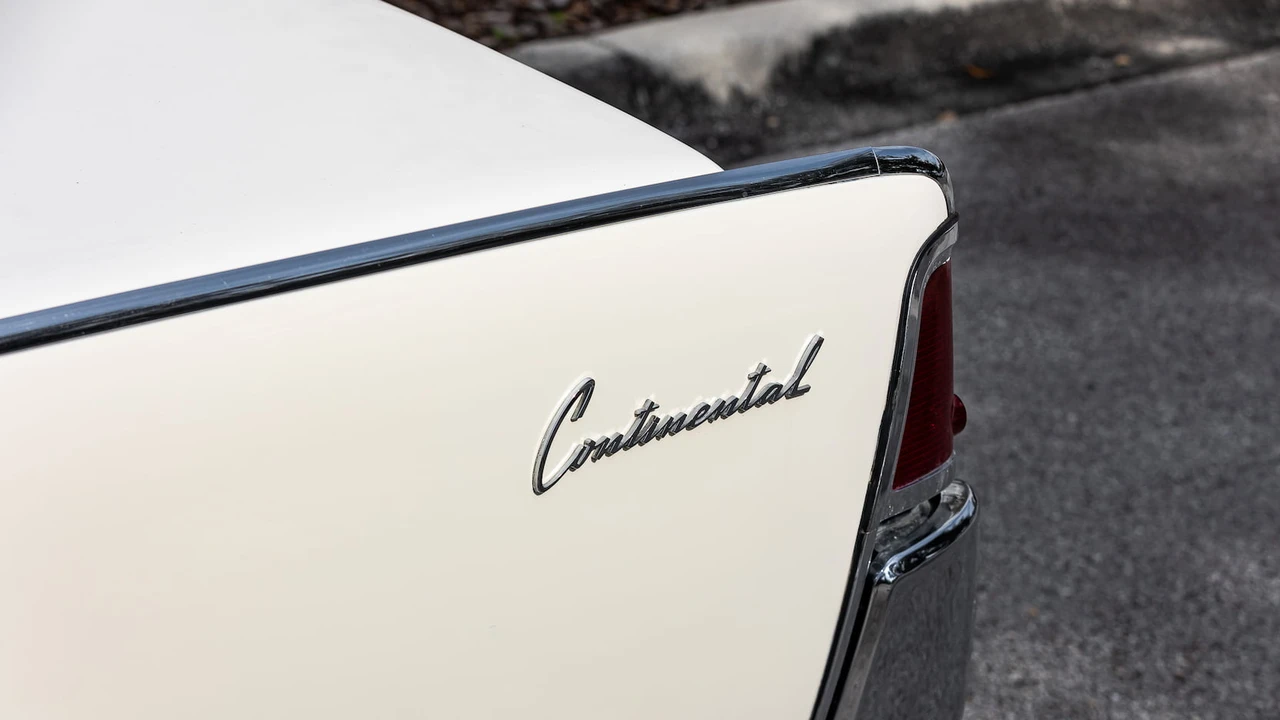 1963 Lincoln Continental 4th Gen - Image 13 of 31