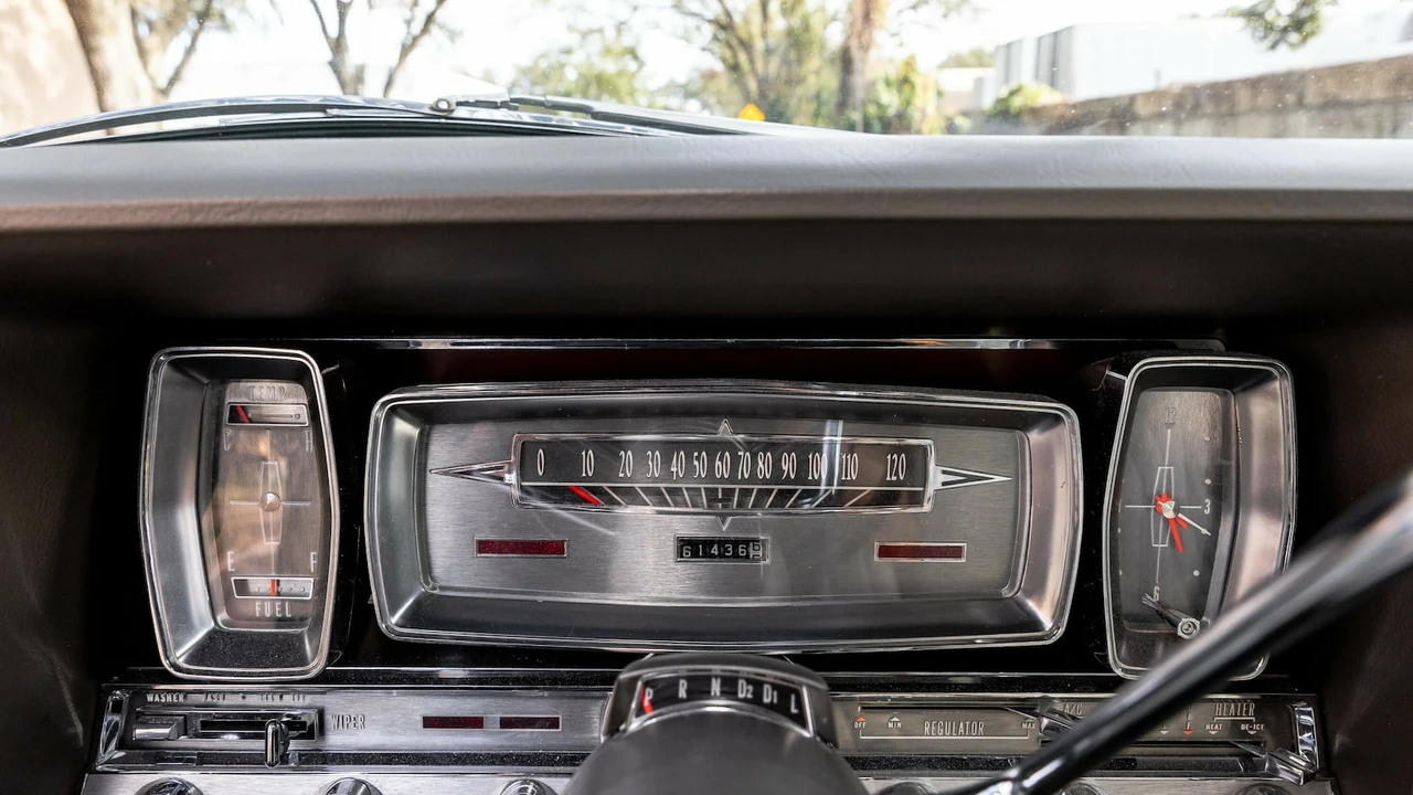 1963 Lincoln Continental 4th Gen - Image 20 of 31