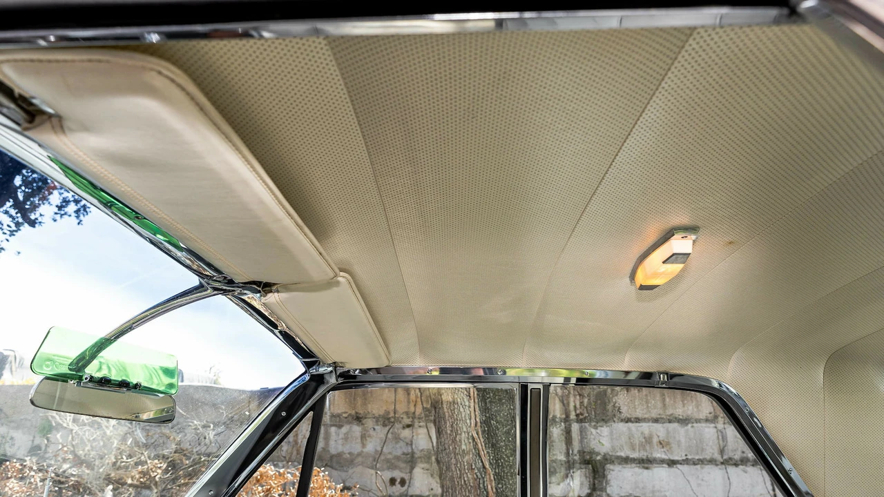 1963 Lincoln Continental 4th Gen - Image 23 of 31
