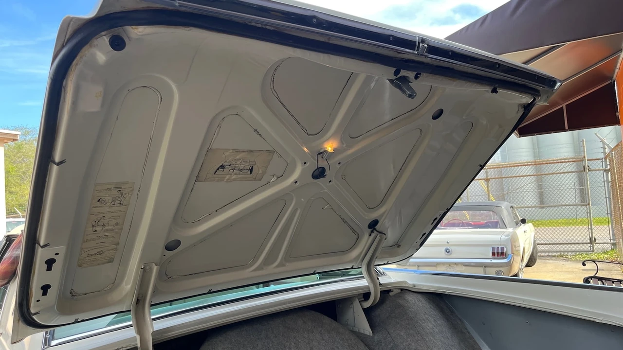 1963 Lincoln Continental 4th Gen - Image 31 of 31