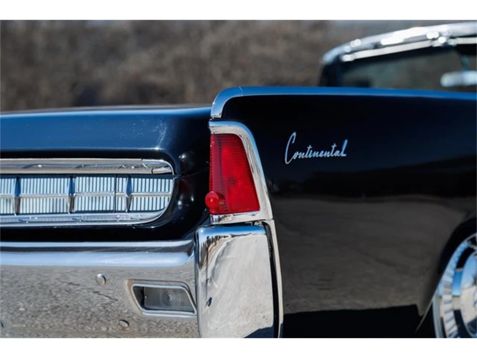 1963 Lincoln Continental 4th Gen - Image 27 of 31