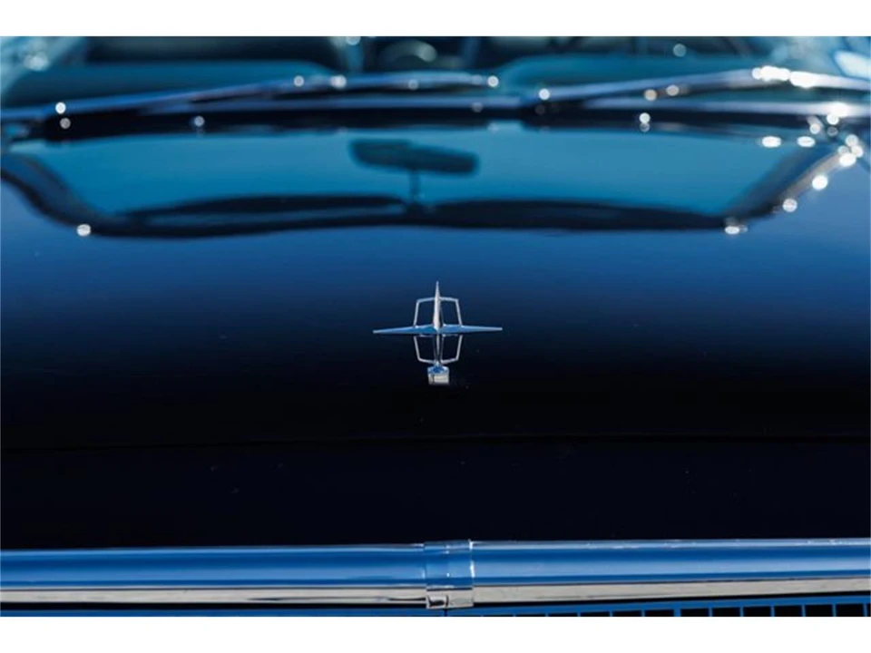 1963 Lincoln Continental 4th Gen - Image 24 of 31