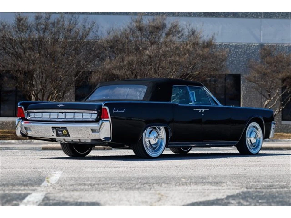 1963 Lincoln Continental 4th Gen - Image 17 of 31