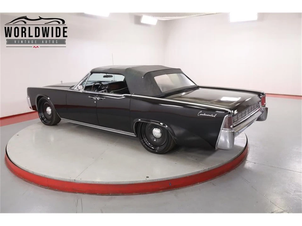 1963 Lincoln Continental 4th Gen - Image 9 of 31