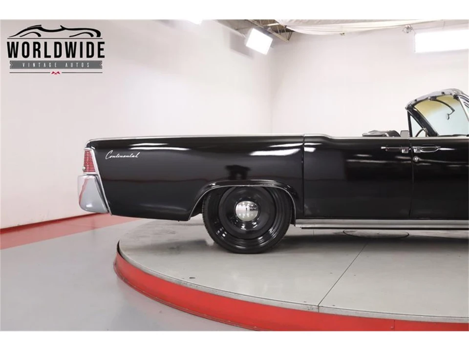 1963 Lincoln Continental 4th Gen - Image 13 of 31