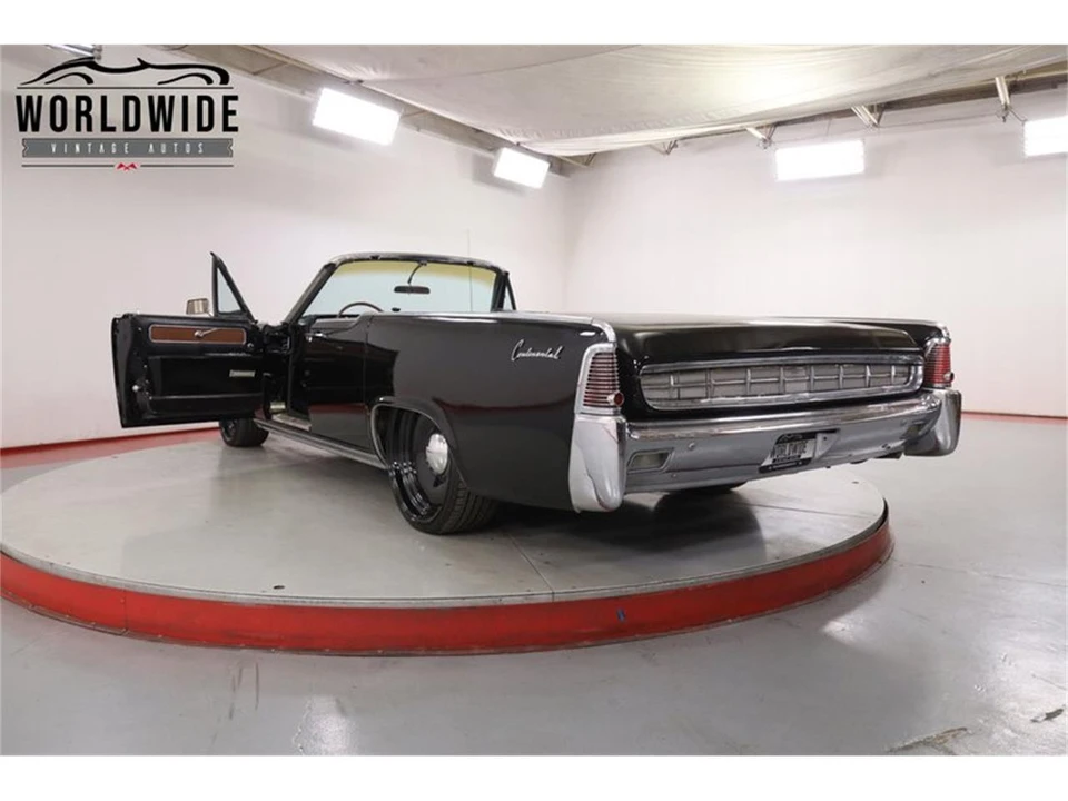 1963 Lincoln Continental 4th Gen - Image 24 of 31
