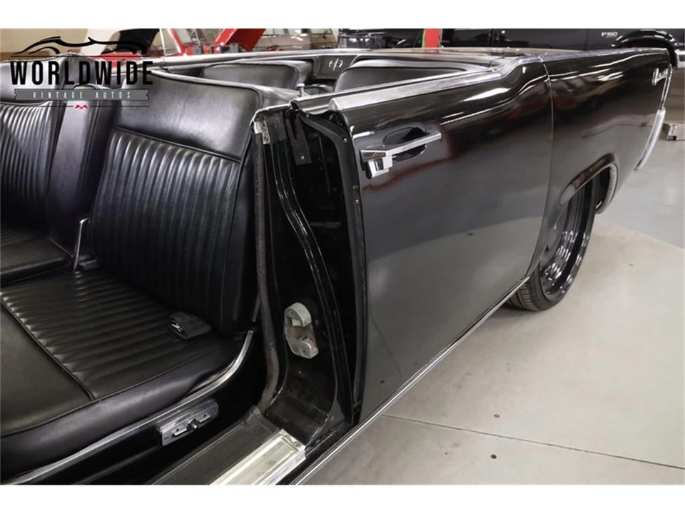 1963 Lincoln Continental 4th Gen - Image 26 of 31