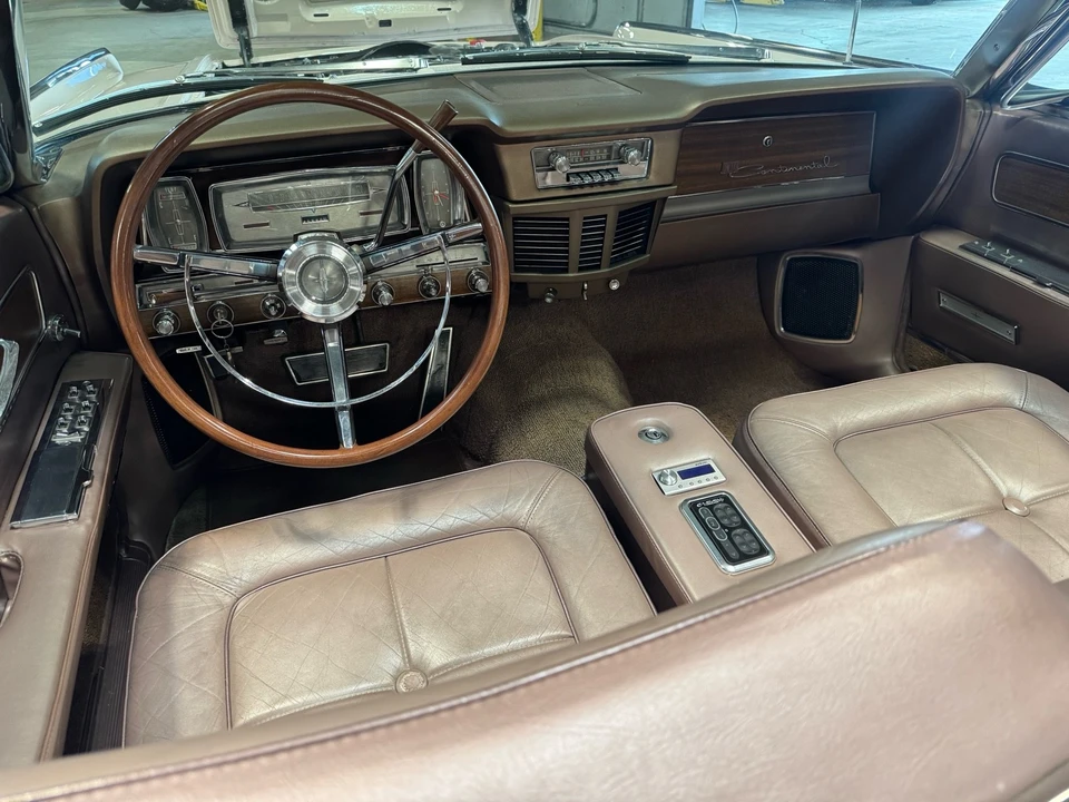 1963 Lincoln Continental 4th Gen - Image 6 of 8