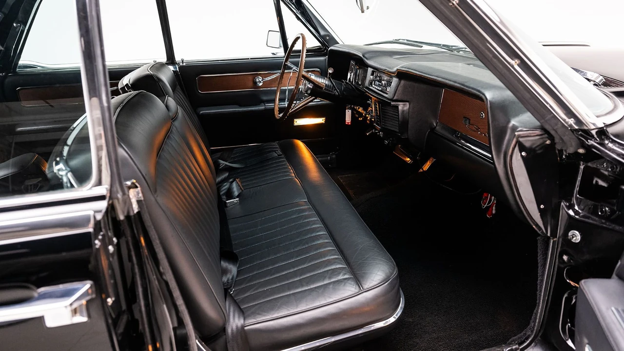 1963 Lincoln Continental 4th Gen - Image 11 of 31