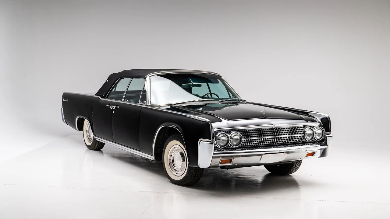 1963 Lincoln Continental 4th Gen - Image 28 of 31