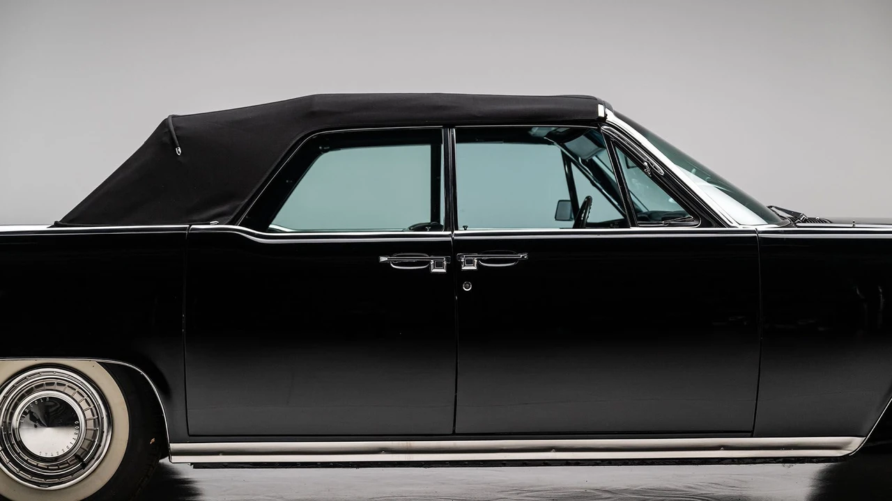 1963 Lincoln Continental 4th Gen - Image 3 of 31
