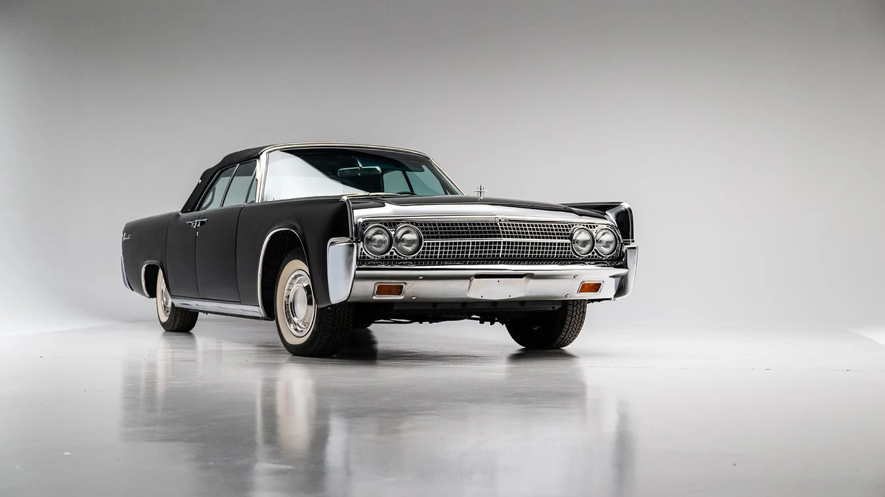 1963 Lincoln Continental 4th Gen - Image 25 of 31