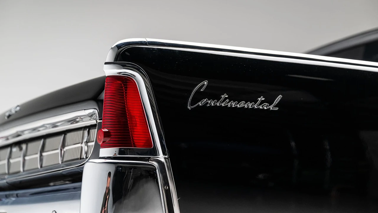 1963 Lincoln Continental 4th Gen - Image 4 of 31