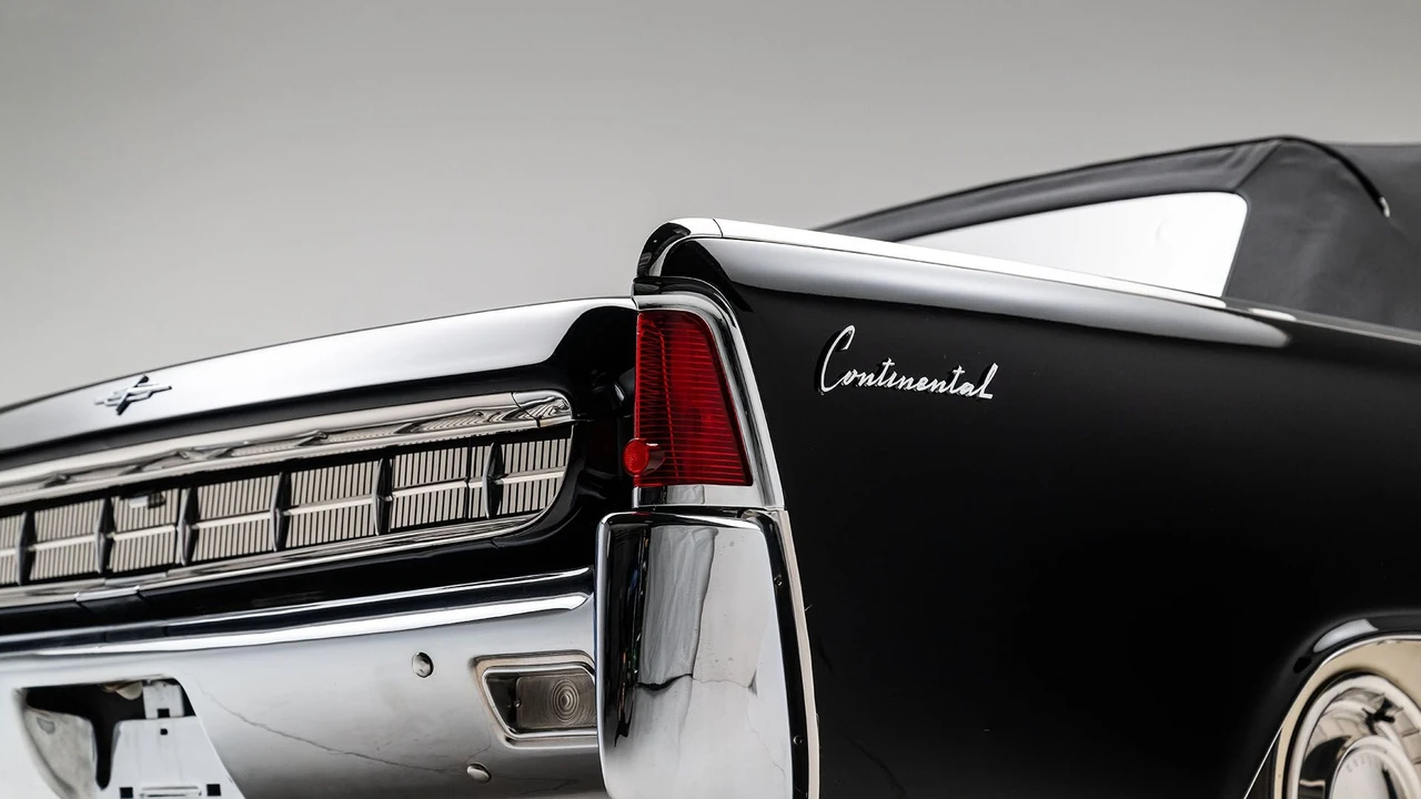 1963 Lincoln Continental 4th Gen - Image 7 of 31