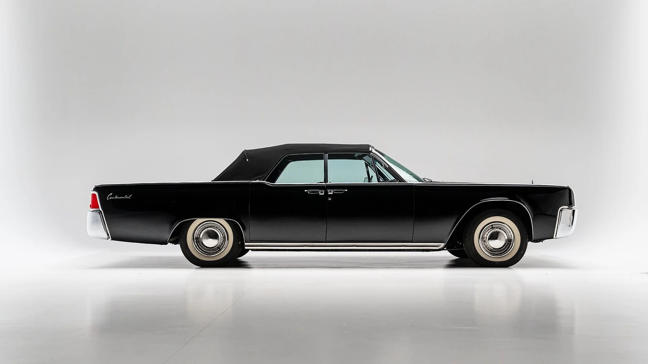 1963 Lincoln Continental 4th Gen - Image 27 of 31