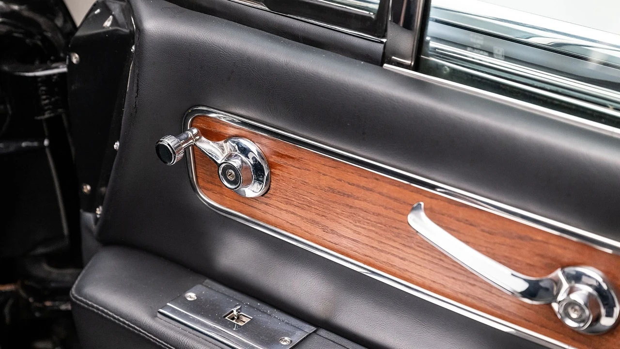 1963 Lincoln Continental 4th Gen - Image 19 of 31