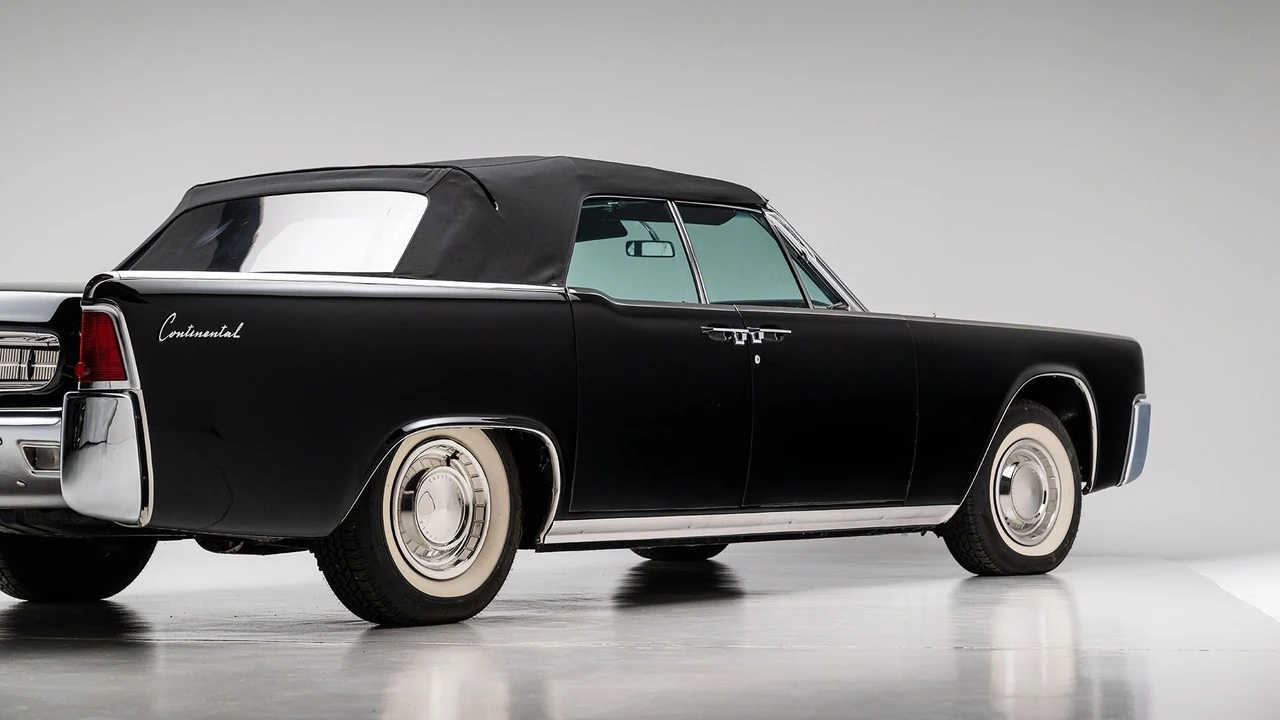 1963 Lincoln Continental 4th Gen - Image 5 of 31