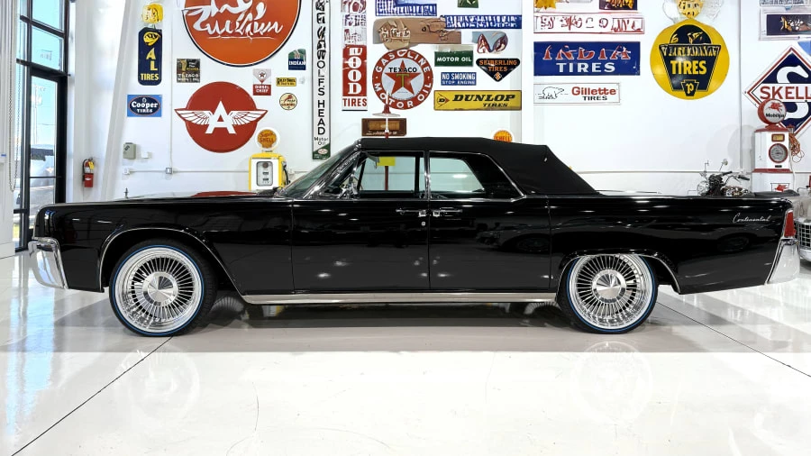 1963 Lincoln Continental 4th Gen - Image 2 of 25