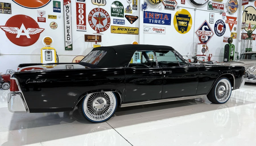 1963 Lincoln Continental 4th Gen - Image 9 of 25