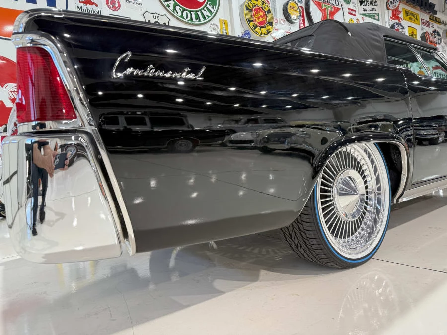 1963 Lincoln Continental 4th Gen - Image 11 of 25