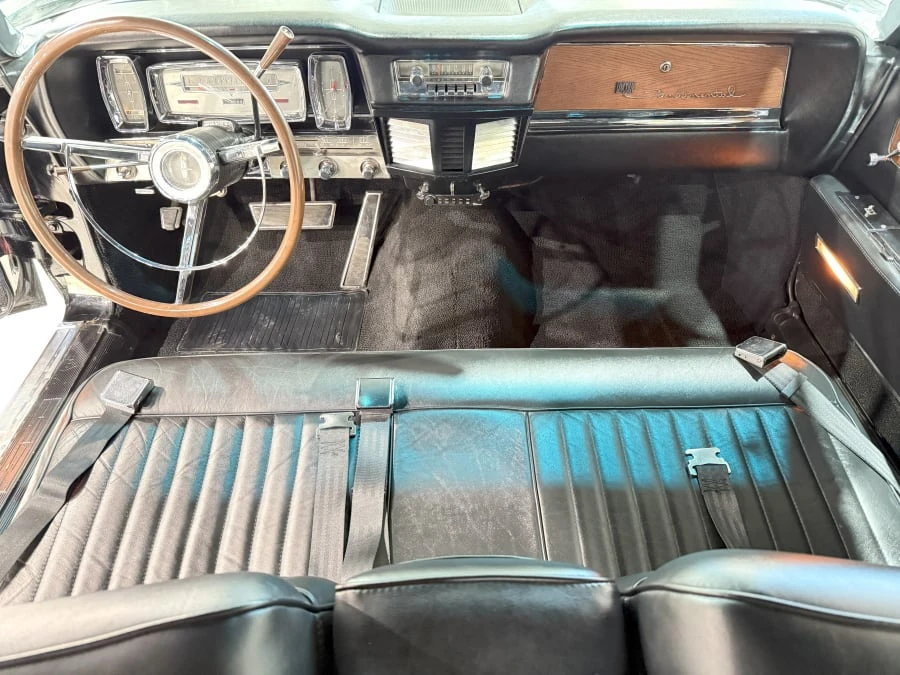 1963 Lincoln Continental 4th Gen - Image 22 of 25