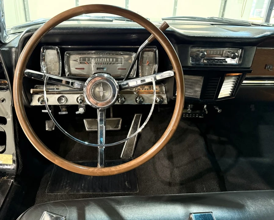 1963 Lincoln Continental 4th Gen - Image 14 of 25
